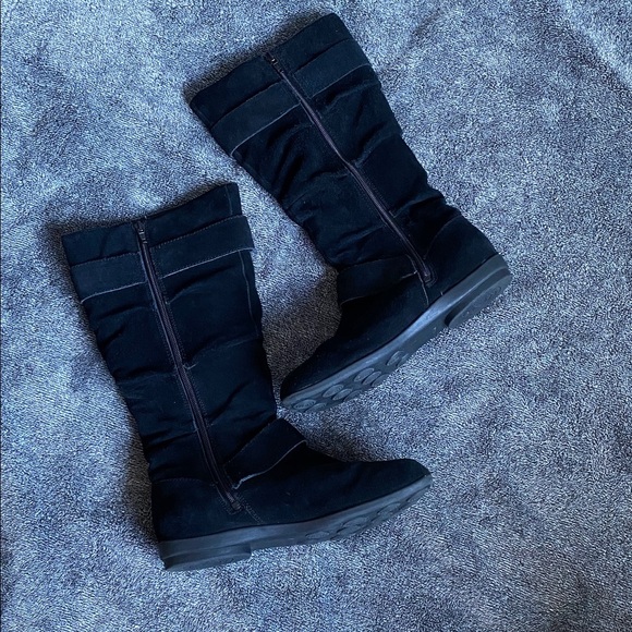 Rialto Black Knee-High Boots - Picture 3 of 10